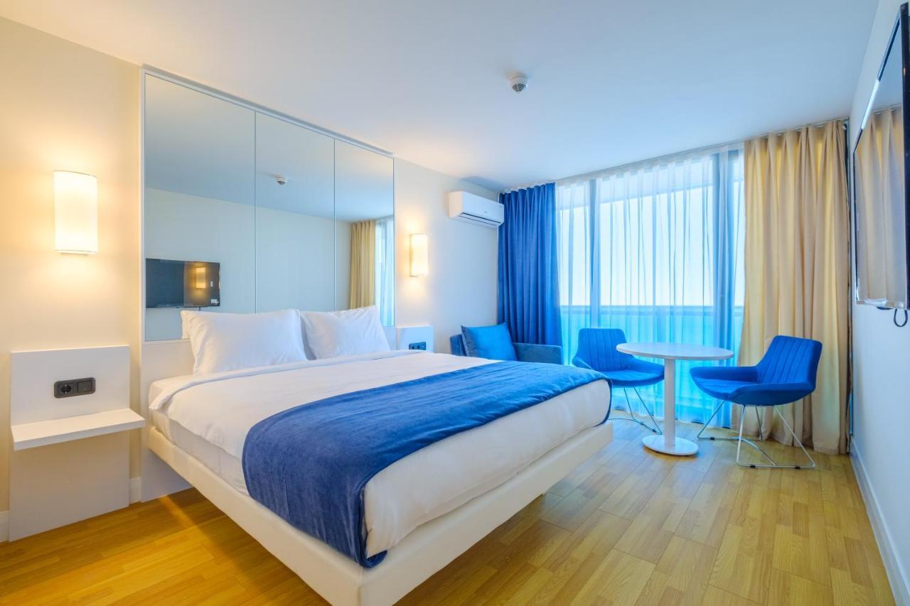 Orbi City Hotel Official D Block Batumi Bagian luar foto
