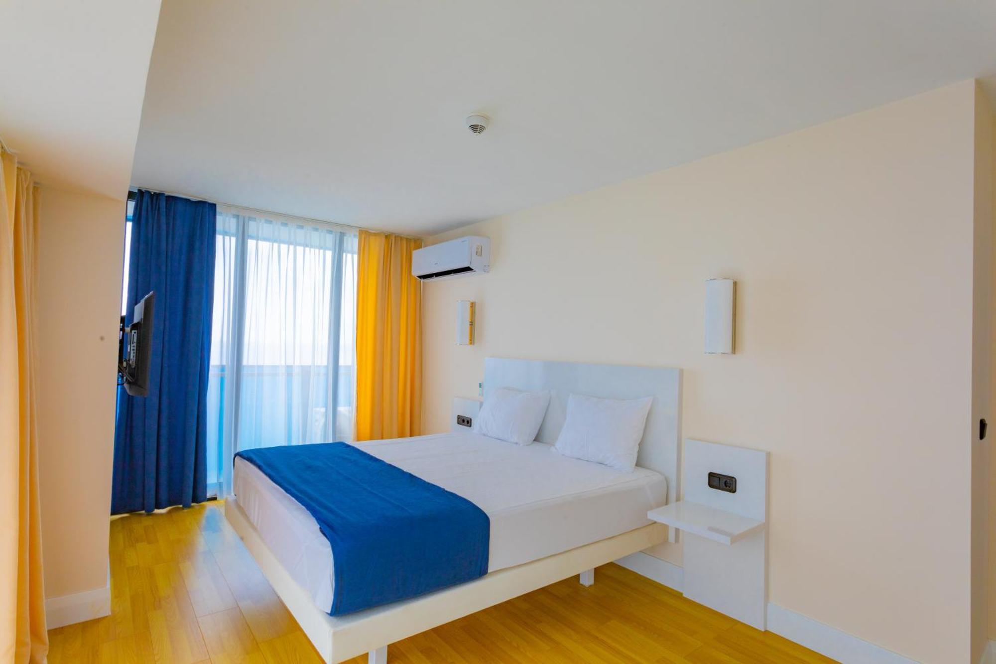 Orbi City Hotel Official D Block Batumi Bagian luar foto